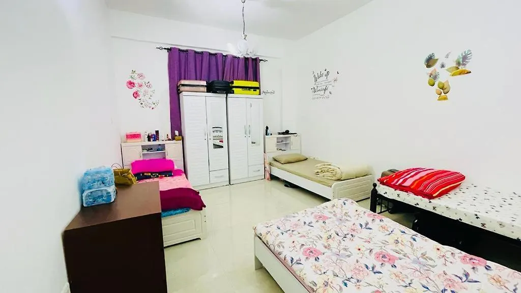 Executive Bedspace Only For Ladies Ντουμπάι